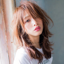 骨格のお悩み解消！【卵型・セミロングさん】の似合わせスタイリング方法