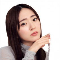 アンプリチュード、クラランス、キャンメイク…薄リップさんでも似合う！ 最新ベージュリップ3選