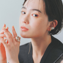 ルナソルの話題パレット、どう使う？「目尻ちょん♪で花びらみたいな目元に」