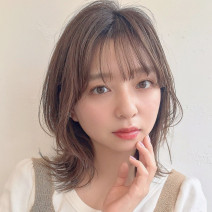 骨格のお悩み解消！【逆三角・ハチ張りさん】の似合わせNo.1スタイル