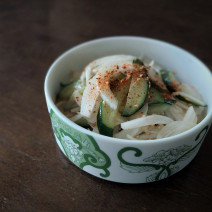 酪酸菌×食物繊維で、アクティブに腸活を！「ぬか漬けと新たまねぎのサラダ」Today’s SALAD #202