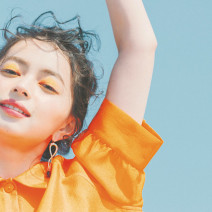 蝶のように天真爛漫なオレンジアイ｜青葉が揺れる、初夏メイクvol.2
