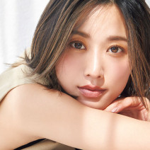 唇や瞳が渇いて見えるのはNG！潤み感で若々しくみせるリップメイク｜美的GRAND