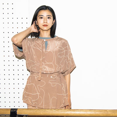 黒島結菜さん「この朝ドラで沖縄の魅力をどんどん伝えていきたい」｜ドラマ『ちむどんどん』スペシャルインタビュー