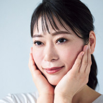 「日焼け止めは朝一番に惜しみなくたっぷり塗ります」スキンケア研究員が実践する美白＆UVコスメを本当に効かせるワザ