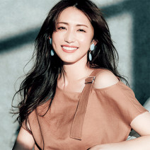 デコルテ美人がこっそりやってるケア｜モデル・美容研究家の有村実樹さんが意識していることは？