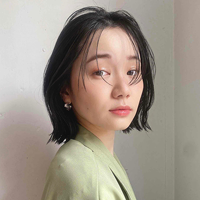 今こそトライを！大人にマッチする切りっぱなしボブ｜最旬ヘアカタログ