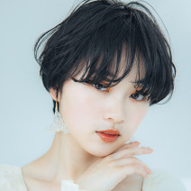 ボリュームアップ＆軽やかさが叶う♪ 動きのあるハンサムショートのパーマ