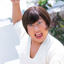 フロタイル土居さんが『美的』読者の悩みを一刀両断！｜「自分の顔に自信をもつには？」「甘いものがやめられません…」