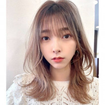 骨格のお悩み解消！【逆三角・セミロングさん】の似合わせスタイリング方法