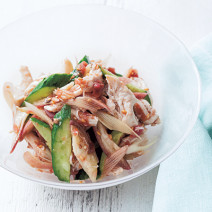 食欲がない日に◎火を使わずに作れる簡単レシピ「みょうがが香る梅ささ身」