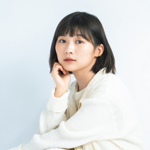 伊藤沙莉さん「『なんだこいつ！』と思われないように頑張りたい」｜舞台『世界は笑う』スペシャルインタビュー