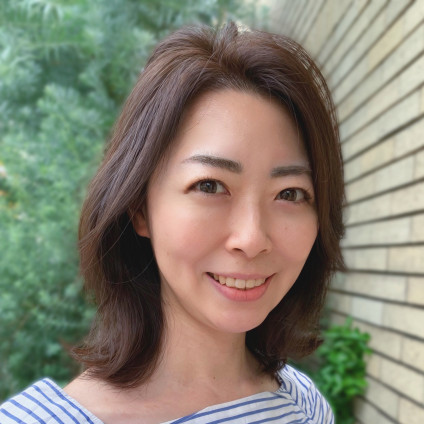 ペタンコさん必見！ふんわり感が優しい大人の外ハネくびれボブ