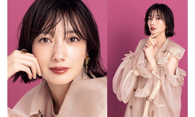 波瑠 メイクに秋色をひとさじ ぶどう色リップで成熟した大人の色香を纏う 美的 Com