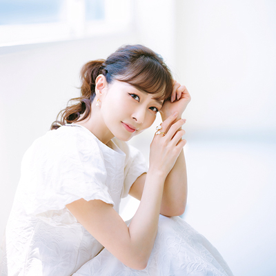 【石井美保さんにQ】夏も白肌を保つには？ 夏の毛穴の開き対策は？etc…｜涼しげヘルシーな秘密