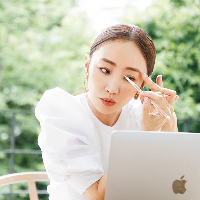 「眉は伸ばしてバーコード作戦！」神崎恵さんが大人の眉悩みをズバッと解決｜美的GRAND
