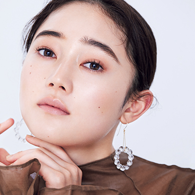 プチプラなのに美肌見え間違いなし！ 最新トーンアップ下地3選