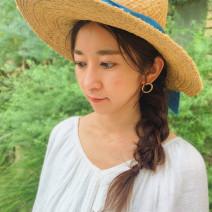 麦わら帽子に姫編みおろしでゴージャスな夏スタイルに