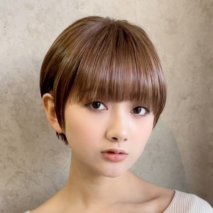 艶感がきれいな人気のマッシュショートで小顔見せ