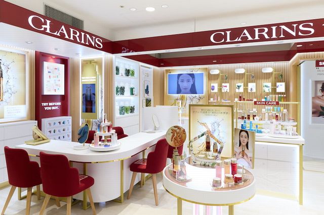 05clarins