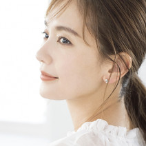 瀬戸口めぐみ式若返り「老化筋ほぐし」｜有名女優通いつけエステの30秒秘技を公開（１）
