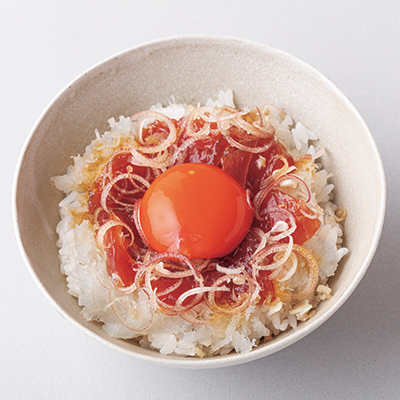 卵かけごはんアレンジ｜免疫力向上に効果大！マグロの漬け×大根下ろし×みょうが