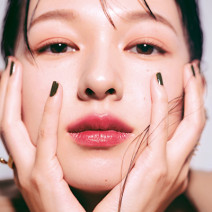 「メイクって楽しい！ を感じてほしい」人気H&M岡田知子さんの秋メイクはリップ2本使い！
