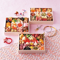 【予約受付中】昨年完売でさらにパワーアップ！ キレイを目指す「美的おせち」