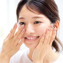 オルビスやロクシタン…おすすめ初期エイジングケアライン5選｜美肌に近づくスキンケアのコツも