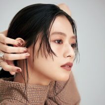 RMKの限定パレットで楽しむブラウンの囲み目が今っぽい♪ メイクのポイントを人気H&Mがレクチャー