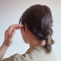 たったの3STEP！ねじって作る一味違う！ボブでもできるふんわり編みおろし