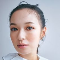 セルヴォークのシンプルアイメイクで洗練された華やぎ感をゲット！｜ベスコス1位のシングルアイシャドウでメイク