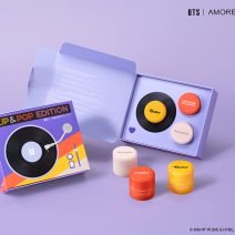 「BTS」の人気楽曲がおしゃれなリップスリーピングマスクに！ ラネージュからスペシャルなセットが登場