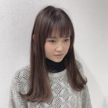 【巻き方特集】ストレートアイロンを使った外ハネ（ワンカール）巻きのやり方