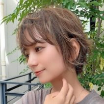 2023年冬に絶対流行る！スリークボブのフォギーベージュスタイル