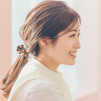 【ロングヘア向け】簡単セルフアレンジで横顔美人に♪「ねじりニュアンス結び」