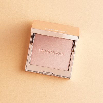 【ハイライター&シェーディングランキング】簡単に立体感と美肌をつくれる逸品がトップ3入り｜2022年『美的』賢者ベストコスメ