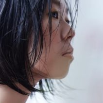 コンプレックスを美に！人気H&Mによる魔法のようなメイクを体験レポート