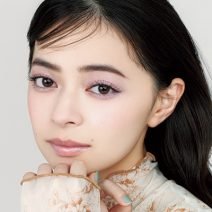 人気H＆M 小田切ヒロさん流純欲メイク｜目元・唇は色で主張するより、繊細さと輝きで華やかに！