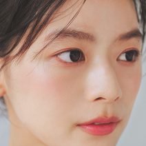 小顔に見せるチークの入れ方は？ 3STEPで“さりげ盛り”チークが完成！｜H&M・NADEAさんがレクチャー