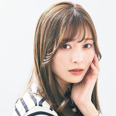 コンサバ流し前髪を今っぽ透け前髪に！サイドかき上げ＆外ハネで魅力的に変身♪