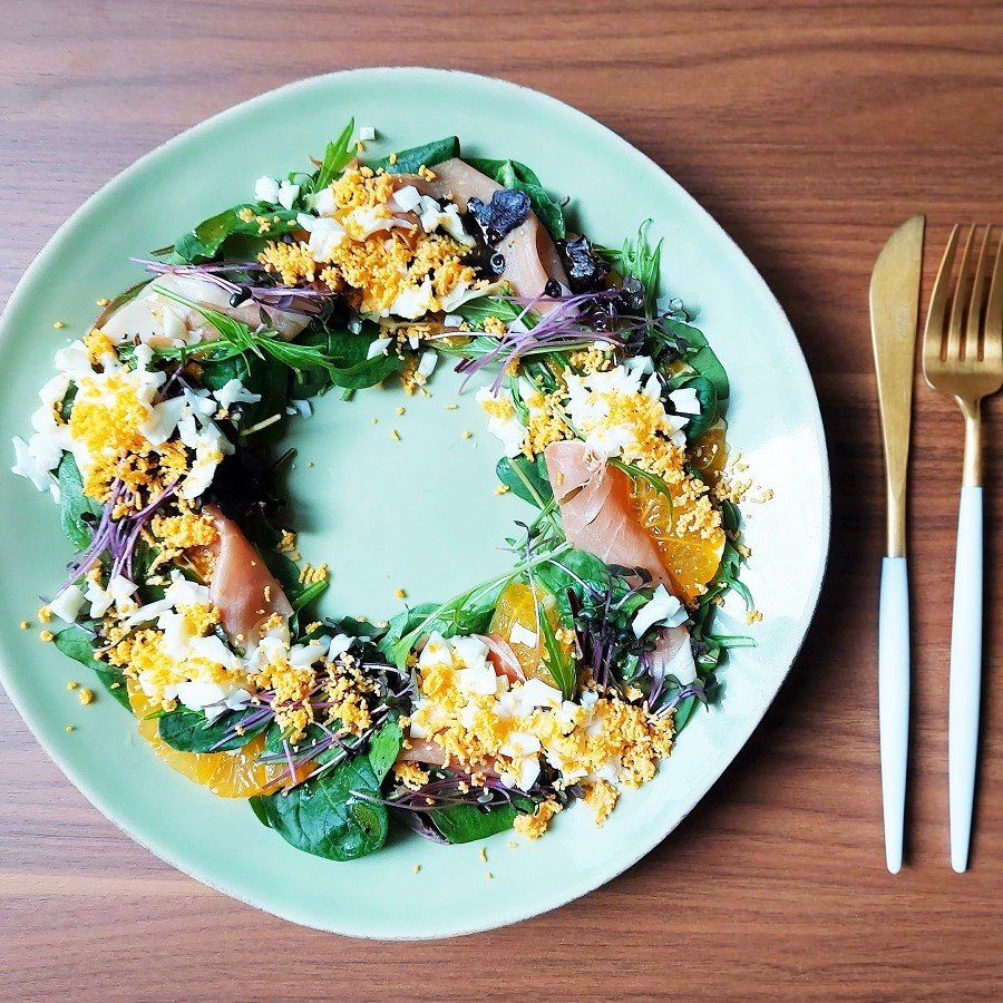 肌も喜ぶ春めくミモザ風サラダ！「オレンジと生ハムのミモザ風リースサラダ」【Today’s SALAD #228】