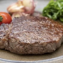 ステーキのダイエット効果│牛肉の栄養素やカロリーまとめ