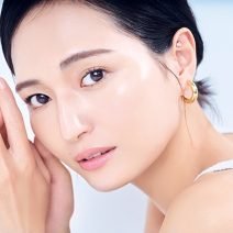 山賀琴子さん「肌がゆらいだ時こそ体の中からコンディションを整えます」│山賀さんの毛穴克服3か条