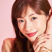ミュージカル『エリザベス・アーデンvs.ヘレナ・ルビンスタイン  -WAR PAINT-』主演の明日海りおさんスペシャルインタビュー