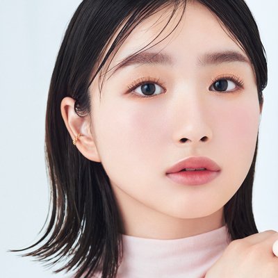 令嬢メイクは「つなぎチーク」がカギ！ ふんわりピンク or キラツヤベージュ、どっちが好き？