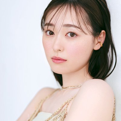 福原 遥さん「美容も人間力もこれから磨いていきたい」｜『美的』7月号 