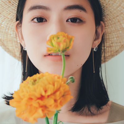 【夏メイク】DIDIONのゴールドのグリッターで目尻にアクセントを！