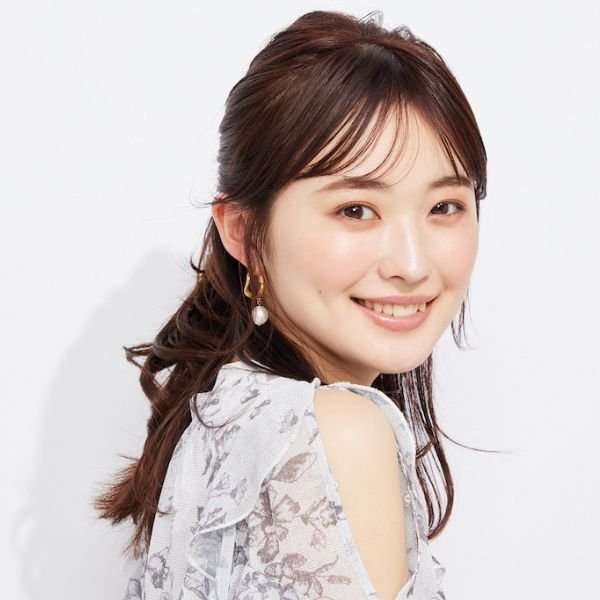 ピンなしで！簡単”ゴム隠し”ハーフアップ【ヘアアレンジ基本のき】
