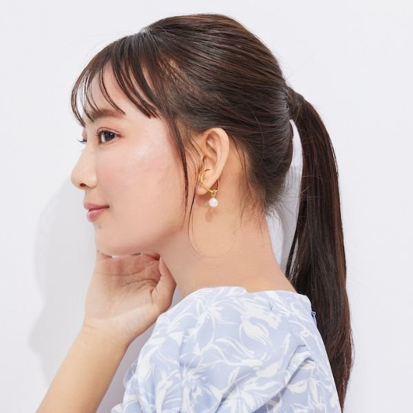 ゴムを隠して小粋に。”大人に似合う”ポニーテール｜ロング向け【ヘアアレンジ基本のき】